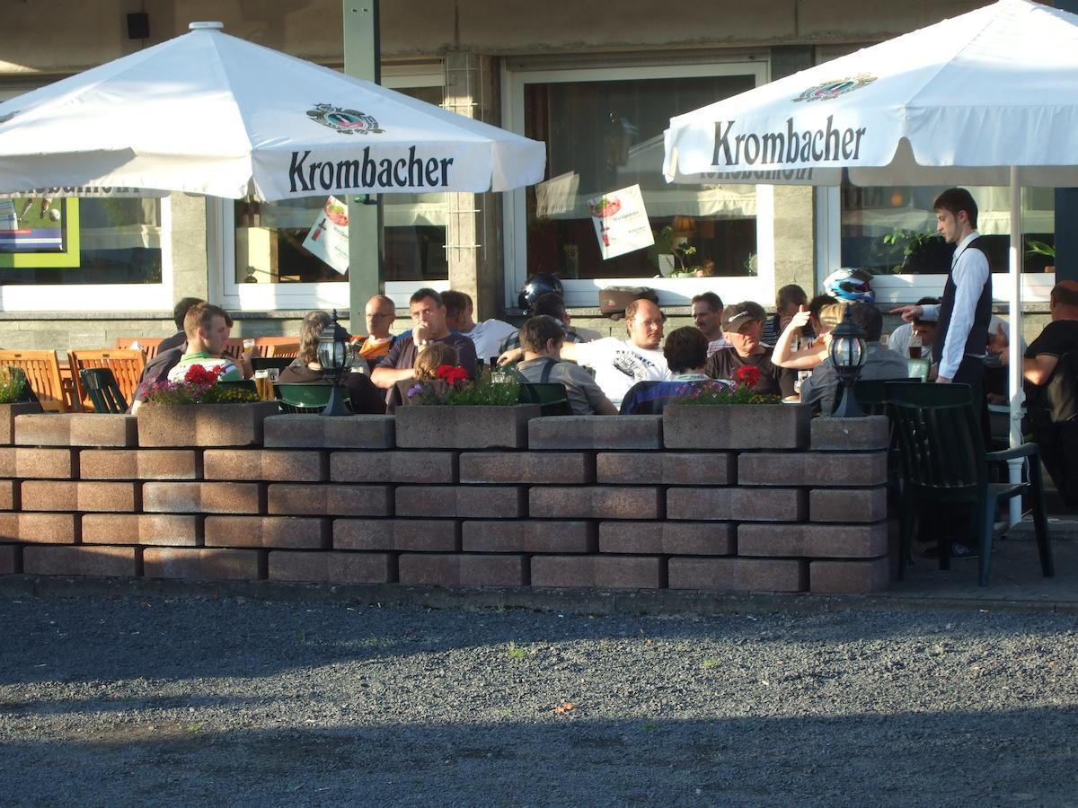 Gasthaus Zur Quelle บาดมาเรียนแบร์ก ภายนอก รูปภาพ