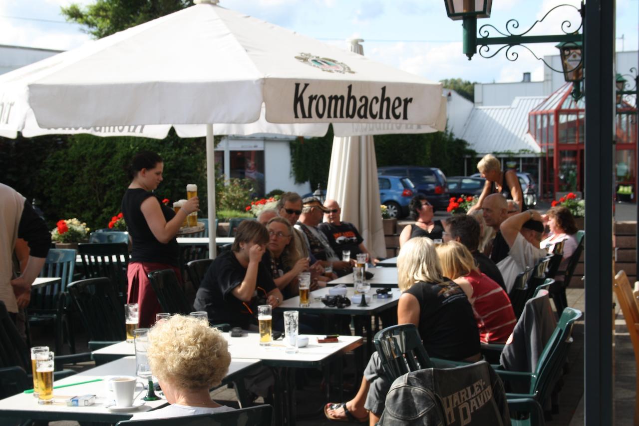 Gasthaus Zur Quelle บาดมาเรียนแบร์ก ภายนอก รูปภาพ