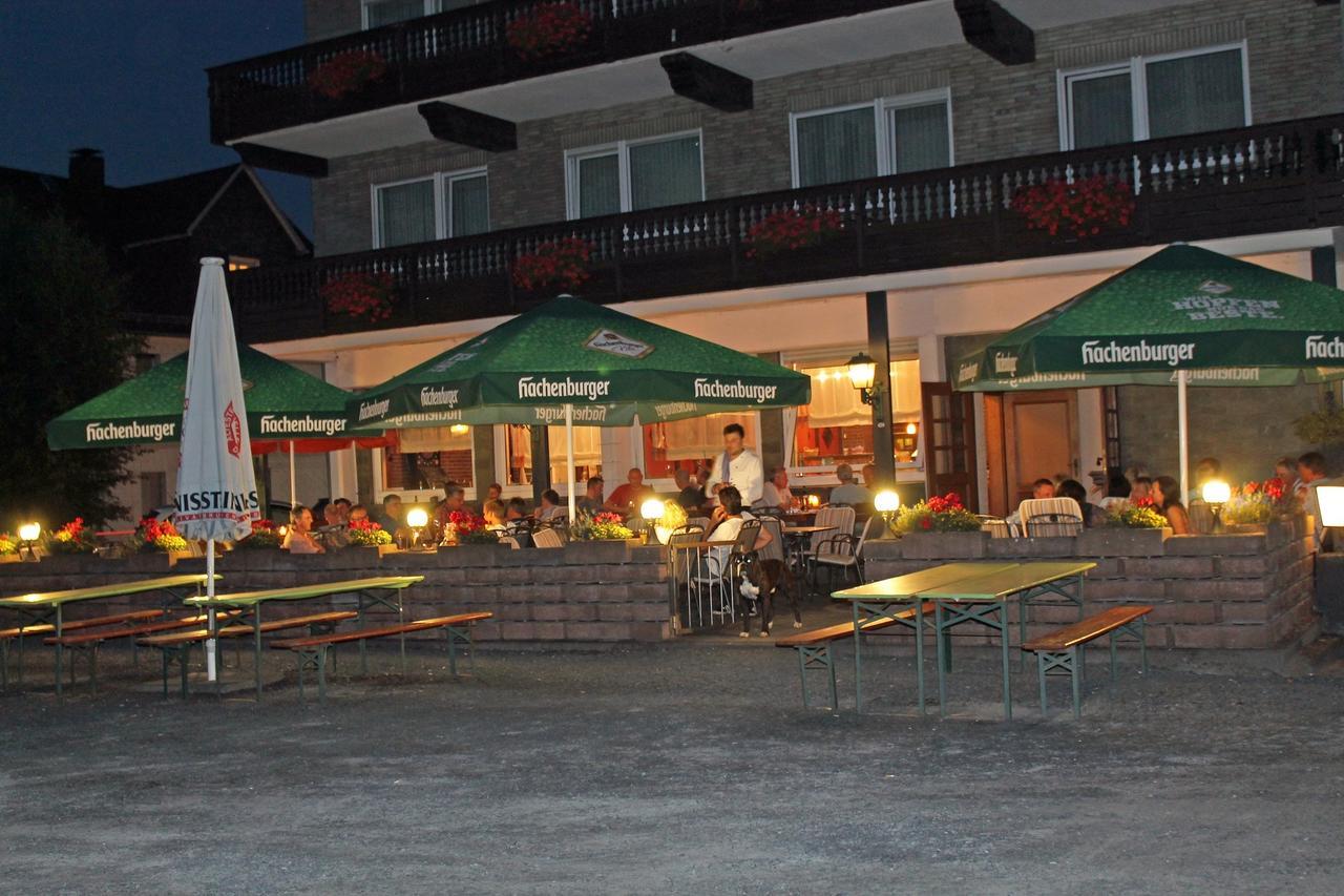 Gasthaus Zur Quelle บาดมาเรียนแบร์ก ภายนอก รูปภาพ
